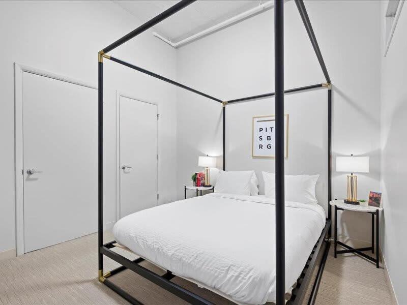 Cozysuites Roomy 1Br, Downtown Pittsburgh Extérieur photo